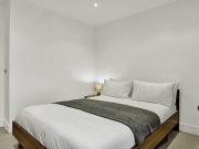 Apartment 1 Bedroom For Rent London London 3360 ES93262422