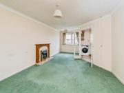 Apartment 1 Bedroom For Sale Crawley West Sussex 100000...