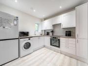 Apartment 1 Bedroom For Sale Leeds Leeds 98150 ES95569710