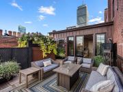 Apartment with terrace