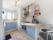 Apartment 2 Bedroom For Rent Feltham Great London 1400...