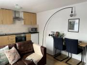 Apartment 2 Bedroom For Rent Feltham Great London 1985...