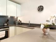 Apartment 2 Bedroom For Rent London London 10041 ES96084797