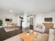 Apartment 2 Bedroom For Rent Toronto ON 2843 ES92989031