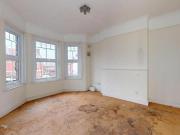 Apartment 2 Bedroom For Sale Barnet Greater London...