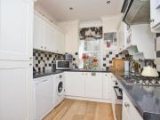 Apartment 2 Bedroom For Sale Folkestone Kent 250000...