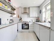 Apartment 2 Bedroom For Sale Harpenden Hertfordshire...