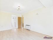 Apartment 2 Bedroom For Sale Horsham West Sussex 125000...