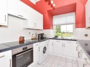Apartment 2 Bedroom For Sale Horsham West Sussex 175500...