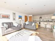 Apartment 2 Bedroom For Sale Hythe Hampshire 360000...