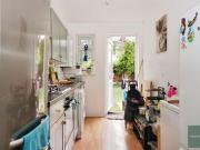 Apartment 2 Bedroom For Sale Ilford Greater London...