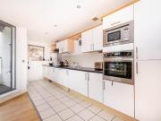 Apartment 2 Bedroom For Sale Kingston Upon Thames...