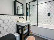 Apartment 2 Bedroom For Sale Kingston Upon Thames...