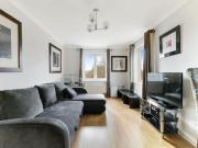 Apartment 2 Bedroom For Sale Redhill Surrey 350000...