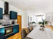 Apartment 2 Bedroom For Sale Swansea Swansea 350000...