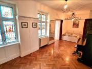 Apartment 2: Classic Viennese Apartment with Balcony &...