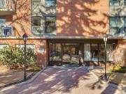 Contemporary apartment