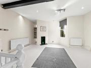 Apartment 3 Bedroom For Rent Brentford Great London 2200...