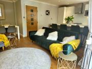 Apartment 3 Bedroom For Rent London London 4615 ES87208139