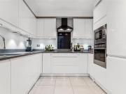 Apartment 3 Bedroom For Sale Londres Greater London...