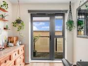 Apartment 88, south gate apartments secure car space,...