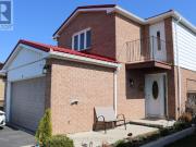 apartment at 10 HUDSON DRIVE W