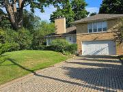 apartment at 11 NORTHOLT COURT, Toronto, Ontario, M9A3B1