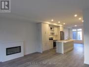 apartment at 18 MERMOT LANE, Richmond Hill, Ontario, L4B0J5