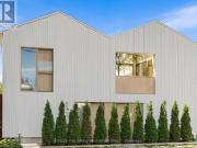 apartment at 1 – 722 LANSDOWNE AVENUE