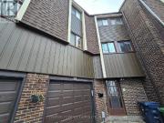 apartment at 28 SPIRE HILLWAY, Toronto, Ontario, M2H3A4