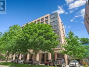 apartment at 301 449 WALMER ROAD, Toronto, Ontario, M5P2X9