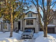 apartment at 31 EVERGREEN GARDENS, Toronto, Ontario, M4G2Z5