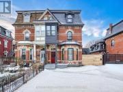 apartment at 34 BEACONSFIELD AVENUE