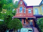 apartment at 3 – 198 SHAW STREET