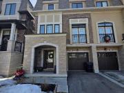 apartment at 3 VAUDEVILLE DRIVE, Toronto, Ontario, M8W0B5