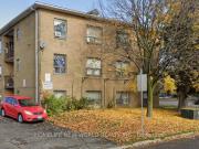apartment at 5 2900 KEELE STREET, Toronto, Ontario, M3M0B8