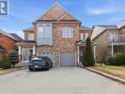 apartment at 774 BETHANY CRESCENT