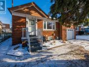 apartment at 9 IVORWOOD CRESCENT, Toronto, Ontario, M1R2X5