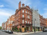 Apartment at Aldford Street, London