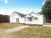 Apartment at Bagshot Road, Surrey Heath