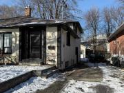 apartment at 61 SUNDIAL CRESCENT, Toronto, Ontario, M4A2J7