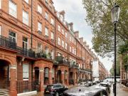 Apartment at Cadogan Square, Greater London