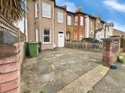 Apartment at Chelsfield Gardens, London