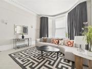 Apartment at Cornwall Mews South, Greater London