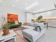 Apartment at Court Yard, London