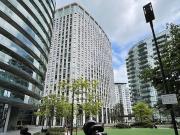 Apartment at Crossharbour Plaza, London