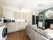 Apartment at Elmsthorpe Avenue, Nottingham