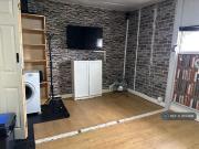 Apartment at Farrier Place, London Borough of Sutton
