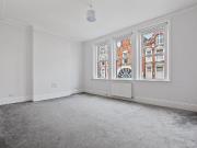 Apartment at Broadway Parade, Belfast