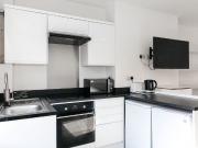 apartment at Flat 3, 50 Headingley Avenue, Headingley, Leeds